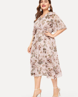 Plus Size Women  Floral V neck Chiffon Maxi Dress