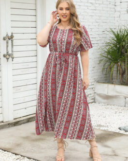 Large Women New Summer Ethnic Stripe Print Round Neck Short Sleeve Dress Elastic Waist Long Dress