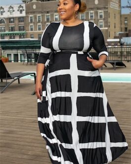 Plus Size Popular  Striped Positioning Printing Half Length Sleeve Dress