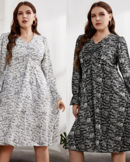 Plus Size Women Clothing Spring Autumn V-neck Long Sleeve Loose Slimming Belly-Covered  Dress